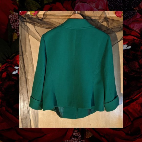 Tahari Green with Black Buttons Blazer_Size 14W - Picture 2 of 9